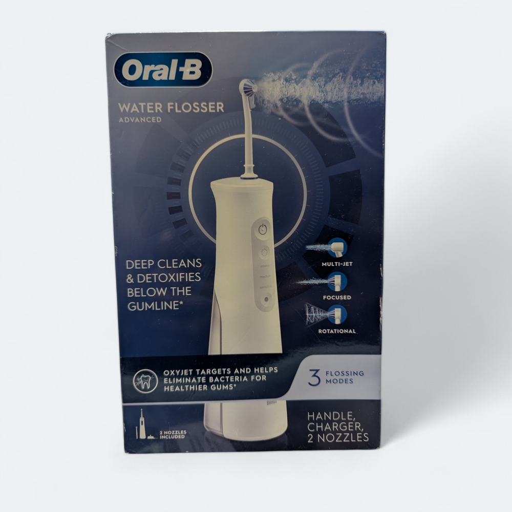 Oral-B Water Flosser Advanced For Deep Cleans - White New